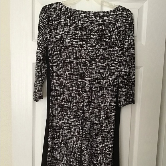 Dress - Picture 4 of 4